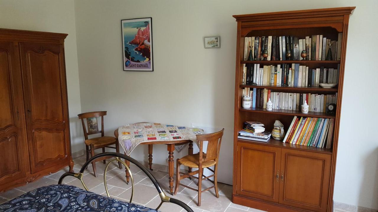 La Garriniere Bed & Breakfast Saint-Raphaël Exterior foto